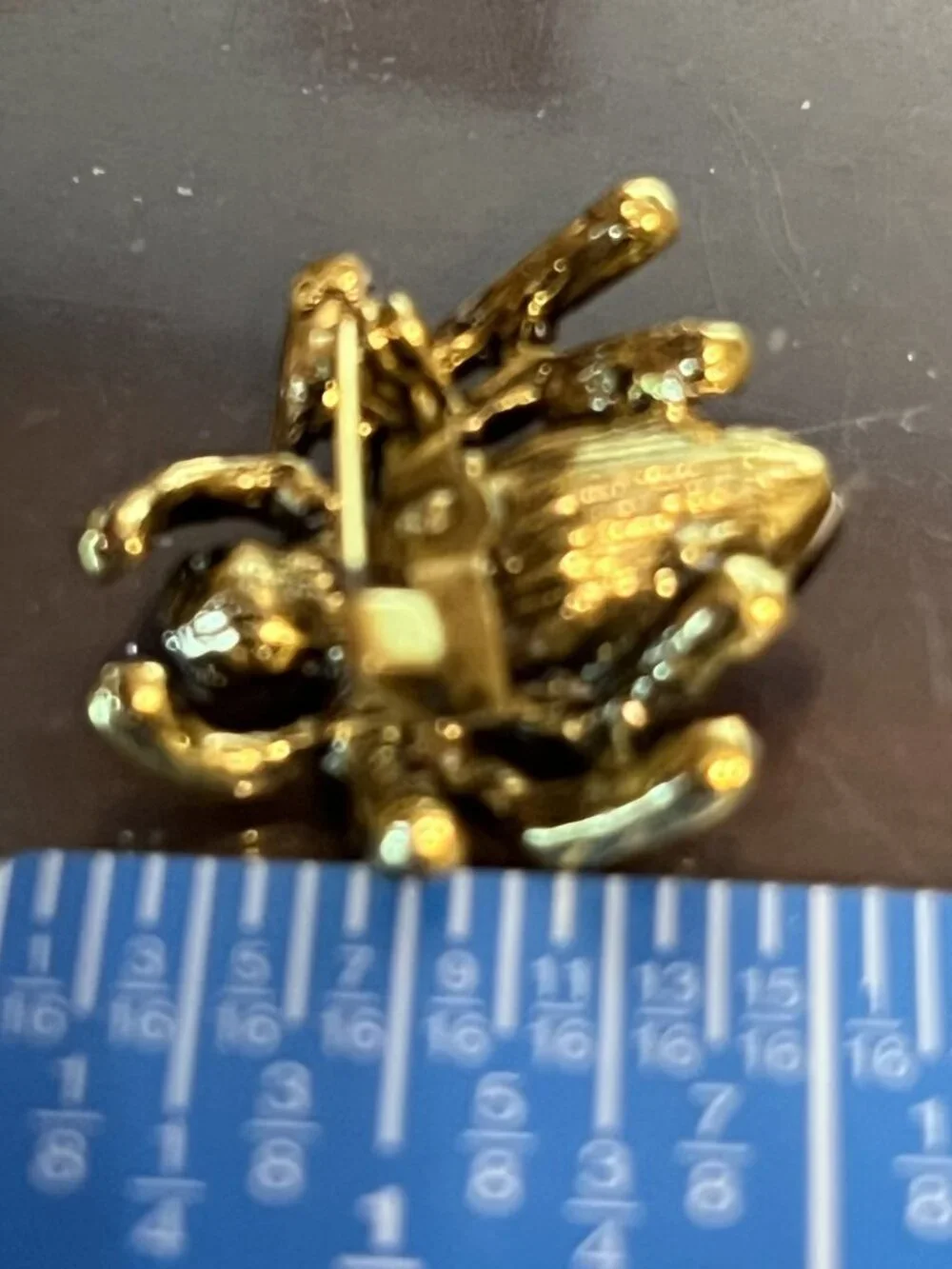 Goldtone and Simulated Garnet Spider Pin Brooch (324)